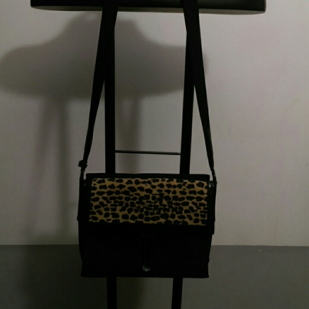 Black cheecha print bag